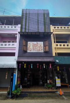 ขายอาคารพาณิชย์ 3 ชั้นครึ่ง ทำเลทอง ใกล้ประตูท่าแพ เชียงใหม่ ขายพร้อมกิจการและใบอนุญาต-202408040435581722720958824.jpg
