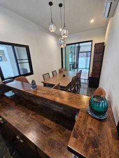 PN1179  บ้านเดี่ยว วิลล่า อะคาเดีย ศรีนครินทร์ ตกแต่งพร้อมเฟอนิเจอร์​ เครื่องใช้ไฟฟ้าครบบรรยากาศอบอุ่น
ใกล้ BTS บางนา - แบริ่ง-202408091111461723176706854.jpg