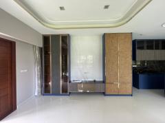 ให้เช่า บ้านเดี่ยว บางกอก บูเลอวาร์ด พระราม 9 ที่ดิน 100 วา แปลงมุม 3 นอน-202408110744501723337090689.jpg