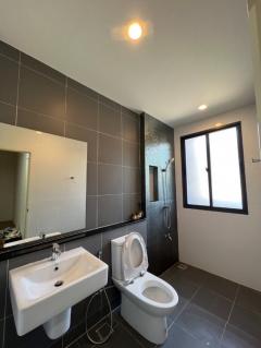 ให้เช่า ทาวน์โฮม M490 Baan Klang Muang Rama 9-Krungthep Kreetha 150 ตรม 18 ตรว-202408151912311723723951541.jpg