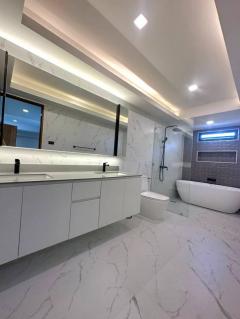 ให้เช่า บ้านเดี่ยว Modern Panya Pattanakarn Village 5 ห้องนอน ใกล้ทองหล่อ-202408180216441723922204056.jpg