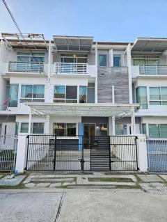 ขายด่วนทาวน์โฮม หมู่บ้านใหม่กรุงเทพกรีฑาซอย7 (N.1299)