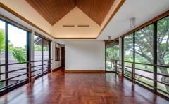 NTG 199 ขาย บ้านเดี่ยว บ้านไม้ล้อมเรือน พร้อมแอร์ทั้งหลัง มีสระว่ายน้ำส่วนตัว ติดสวนหลวง ร.9บ้านสวย ทำเลดี ราคาต่อรองได้อีก-202408272304521724774692156.jpg