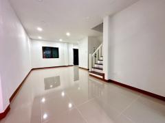 ขาย ทาวน์โฮม รีโนเวทใหม่ พร้อมอยู่ บ้านมัณฑกานต์ รังสิต ลำลูกกา คลอง 4 110 ตรม 22.2 ตรว ราคาถูก ฟรีโอน-202408282128151724855295434.jpg