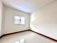 ขาย ทาวน์โฮม รีโนเวทใหม่ พร้อมอยู่ บ้านมัณฑกานต์ รังสิต ลำลูกกา คลอง 4 110 ตรม 22.2 ตรว ราคาถูก ฟรีโอน-202408282128181724855298407.jpg