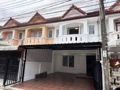 ขาย-ทาวน์โฮม-รีโนเวทใหม่-พร้อมอยู่-บ