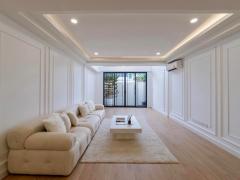 NTG281 ขายทาวน์โฮม ปรีดี 42  Artiar Modern Classic Townhome ย่านปรีดี-เอกมัย โปร่งโล่ง รับแสงธรรมชาติ
ด้วยDouble Volume 6 เมตร-202409051919241725538764386.jpg