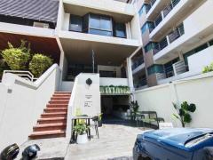 ขาย ตึกแถว อาคารพาณิชย์ 4 ชั้น ตรงข้ามโรงพยาบาลสมิติเวช สุขุมวิท 49 เนื้อที่ 49 ตร.ว. 350 ตร.ม.-202409180026231726593983470.jpg