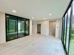 ขายPenthouses ระดับ LUXURYหนึ่งเดียวในโชคชัย 4 หรูหราด้วยวัสดุเกรดพรีเมี่ยมทั้งหลัง-202409181324401726640680858.jpg