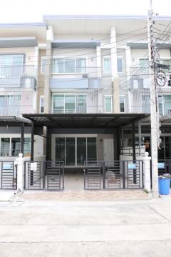 ขาย-ทาวน์โฮม-สภาพสวย-Town-Avenue-Rama-9-160-ตรม.-22.5-ต