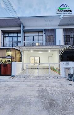 ขายบ้านทาวน์เอ้าส์2ชั้น รีโนเวทใหม่ หมู่บ้านแอมมิตี้ บางนา-เทพารักษ์ พร้อมอยู่ (N.1376)