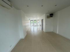 ให้เช่า อาคารพาณิชย์ เวนิส ดิ ไอริส วัชรพล 158.4 ตรม. 20.7 ตร.วา-202409271119471727410787041.jpg