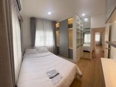 NTG415 ให้เช่า บ้านเดี่ยว โกลเด้น นีโอ สุขุมวิท-ลาซาล บ้านตกแต่งบิวอินทั้งหลังพร้อมอยู่ บ้านสวย น่าอยู่ เข้าออกได้หลายทาง หาของกินง่าย-202409271950371727441437848.jpg