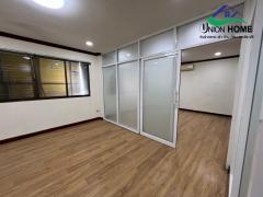 ขายอาคารพาณิชย์ 2 คูหา 3.5ชั้น-ดาดฟ้า หมู่บ้านเสรี ซอยอ่อนนุช70/1 (N.1389)-202409290921031727576463781.jpg