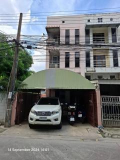 NTG434 ให้เช่า ทาวน์โฮม ลาดพร้าว วังหิน48 รีโนเวทใหม่
เลี้ยงสัตว์ได้-202409302341011727714461900.jpg