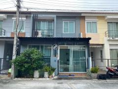 ขายทาวน์เฮ้าส์สองชั้นหมู่บ้านวิสต้า อเวนิว วัชรพล Vista Avenue Watcharapol ทำเลดี ตกแต่งต่อเติมพร้อมอยู่