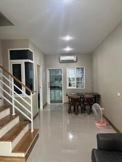 ขาย ทาวน์โฮม 2ชั้นหมู่บ้านโกลเด้นทาวน์ 3 ลาดพร้าว-เกษตรนวมินทร์ “หลังมุม“ (N.1400)-202410030930371727922637841.jpg