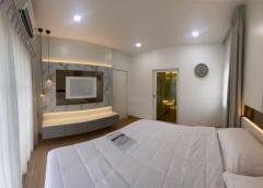 บ้านให้เช่าพร้อมเฟอร์ หมู่บ้าน โกลเด้นนีโอ สุขุมวิท-ลาซาล-202410031441121727941272360.jpg
