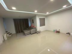 ขาย ทาวน์โฮม M557 พลีโน่ สุขุมวิท-บางนา 2 132 ตรม 25 ตรว-202410092043431728481423738.jpg