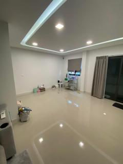 ขาย ทาวน์โฮม M557 พลีโน่ สุขุมวิท-บางนา 2 132 ตรม 25 ตรว-202410092043441728481424461.jpg