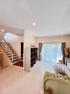 ให้เช่าบ้านเดี่ยวสุขุมวิท77 หมู่บ้านเพอร์เฟคเพลส สุขุมวิท77สุวรรณภูมิ (N.1406)-202410101342091728542529662.jpg