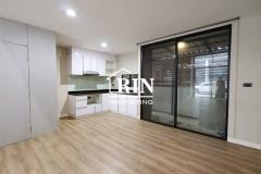 ขายถูก ทาวน์โฮม บ้านกลางเมือง วิภาวดี 64 ขนาด 20 ตรว. พื้นที่ใช้สอย 189 ตรม. สภาพดีมาก ตั้งอยู่ที่ ซอยวิภาวดีรังสิต 64 แยก 13 แขวงตลาดบางเขน เขตหลักสี่ กรุงเทพฯ. บ้านพร้อมเข้าอยู่  ทำเลดีมาก-202410141558311728896311232.jpg