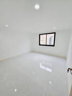 ขาย ด่วน  อาคารพาณิชย์ 4.5 ชั้น 21.3 ตรว ซอยลาดพร้าว 106 รีโนเวทใหม่ ใกล้ BTS สถานีลาดพร้าว 83 ใกล้บิ๊กซีลาดพร้าว-202410142145341728917134976.jpg