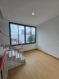 ขาย ด่วน  อาคารพาณิชย์ 4.5 ชั้น 21.3 ตรว ซอยลาดพร้าว 106 รีโนเวทใหม่ ใกล้ BTS สถานีลาดพร้าว 83 ใกล้บิ๊กซีลาดพร้าว-202410142145361728917136932.jpg