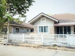 ขายบ้านชั้นเดียวพร้อมที่ดินใน​ ม.กรีนวิวโฮม เนื่อที่​ 52.5​ ตรว.​ 2​ ห้องนอน​ 2​ ห้องน้ำ​ ต.หนองหาร สันทราย เชียงใหม่