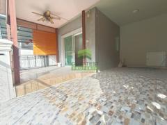 หมู่บ้าน นิรันดร์วิลล์ 10 วัดศรีวารีน้อย บางพลี สมุทรปราการ ขายด่วน ทาวน์เฮ้าส์ 2 ชั้น เนื้อที่ 19.50 ตร.ว ทำเลดี ราคาต่อรองได้-202410231337531729665473592.jpg