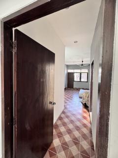 ให้เช่าอาคารพาณิชย์3ชั้น สุขุมวิท95 ใกล้BTSบางจาก (N.856)-202411022206561730560016256.jpg