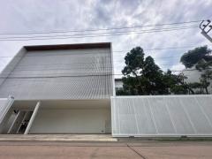 ขาย-บ้านเดี่ยว-TRIPANA-Modern-Luxury-Villaมีความเป็น