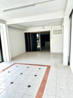 ให้เช่า อาคารพาณิชย์ ถนนสุขาภิบาล 5 ซอย 25 320 ตรม 20 ตรว-202411122127281731421648333.jpg