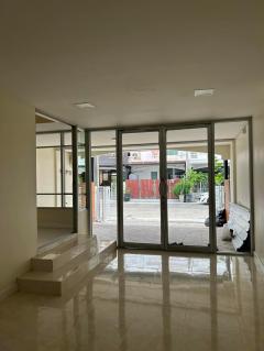 ให้เช่า ทาวน์โฮม บ้านกลางเมือง พระราม 9-ลาดพร้าว 280 ตรม. 25 ตร.วา-202411161912301731759150027.jpg