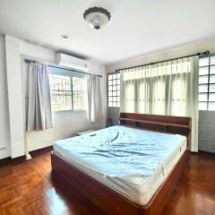 NTG720 ให้เช่าทาวน์โฮม บ้านแกรนด์วิลเลจ ลาดพร้าว 80-3-202411261550061732611006961.jpg