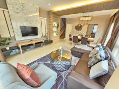 NTG729 ให้เช่า บ้านเดี่ยว บ้านลุมพินี สวนหลวง ร.9  ใกล้โรงเรียนนานาชาติ ห้างสรรพสินค้า และขับรถ 25 นาทีไปพร้อมพงษ์-ทองหล่อ ใกล้สวนหลวง ร.9