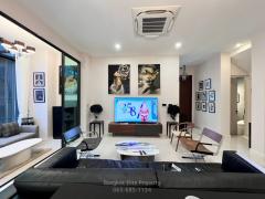 ให้เช่า Pool VillaThe Honor โยธินพัฒนา มีลิฟท์ หน้า Club House-202411281559411732784381309.jpg