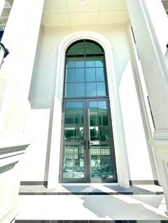 NTG766 ให้เช่า บ้านเดี่ยว เศรษฐสิริ บางนากม.10 ติดถนน บางนา-ตราด แปลงติดสวนและสระว่ายน้ำส่วนกลาง ใกล้สนามบินสุวรรณภูมิ-202411301730231732962623314.jpg