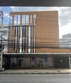 ขายอาคารพาณิชย์ 3 ชั้น ใกล้ห้างแฟชั่นไอร์แลนด์และสถานีคู้บอน