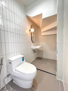 ขายด่วนทาวน์โฮม 3 ชั้น หลังมุม ตกแต่งใหม่พร้อมอยู่ใกล้ BTS ปุณณวิถี ซอยสุขุมวิท101 พระโขนง (N.1469)-202412071500121733558412033.jpg