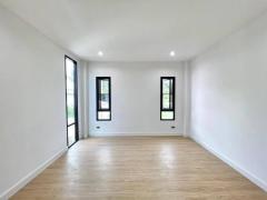 ขายด่วนทาวน์โฮม 3 ชั้น หลังมุม ตกแต่งใหม่พร้อมอยู่ใกล้ BTS ปุณณวิถี ซอยสุขุมวิท101 พระโขนง (N.1469)-202412071500141733558414661.jpg