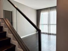 NTG802 ให้เช่า บ้านเดี่ยว เดอะ เจนทริ พัฒนาการ ตกแต่งพร้อมอยู่ ใกล้ Club house เพดานสูง Double Volume ใกล้เมือง ใกล้ทางด่วน บนถนนพัฒนาการ-202412092210431733757043751.jpg