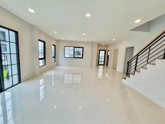 NTG813 ขาย บ้านเดี่ยว เซนโทร บางนา  บ้านเลขที่สวยเลขมังกร ใกล้สวนสนามเด็กเล่น ทำเลดี ติด Mega Bangna-202412122121591734013319912.jpg