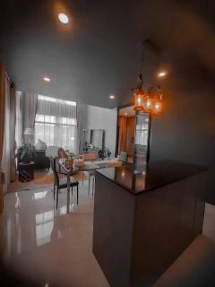 NTG846ให้เช่าบ้านเดี่ยวหลังใหญ่พร้อมเฟอร์+เครื่องใช้ไฟฟ้า โครงการบริทาเนีย บางนา-สุวรรณภูมิ กม.26)-202412172254361734450876229.jpg