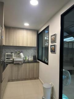 NTG863 ให้เช่า ออฟฟิศ เนอวานา แอท เวิร์ค เกษตร-นวมินทร์ ตกแต่งแบบสวยพรัอมใช้งาน เฟอร์นิเจอร์ครบ ใกล้ทางด่วน ใกล้อีสต์วิลล์-202412241555411735030541296.jpg