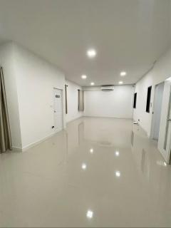 PP311 ขาย ให้เช่า สำนักงาน ออฟฟิศ 3 ชั้น ถนนลำลูกกา คลอง 4 ซอยไสวประชาราษฎร์ 23 ซอยร่วมสุข เดินทางสะดวก -202501031643231735897403299.jpg