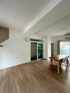 ขายทาวน์เฮ้าส์หมู่บ้านอินดี้ (Indy bangna4) ติดเมกะบางนา (N.1506)