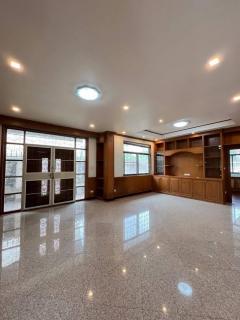 NTG878 ให้เช่า บ้านเดี่ยว 3ชั้นลาดพร้าว93 กำลังรีโนเวท  เหมาะสำหรับทำออฟฟิศ สำนักงาน สตูดิโอไลฟ์สด จดทะเบียนบริษัทได้ จอดรถ 3-4 คันในบ้าน-202501092023111736428991485.jpg