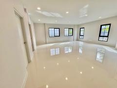 NTG893 ขาย บ้านเดี่ยว Centro Bangna ติด Mega Bangna หน้าบ้านหันทิศใต้ ตามหลักฮวงจุ้ย รับลมเย็นไม่ร้อน ฟรี ทุกค่าใช้จ่ายวันโอน-202501112246081736610368988.jpg