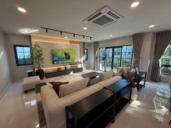NTG784 ให้เช่า บ้านเดี่ยว : เซนโทร บางนา  ตกแต่งพร้อมเข้าอยู่ ทำเลดี  ใกล้เมกา บางนา 800เมตร-202501121513051736669585133.jpg